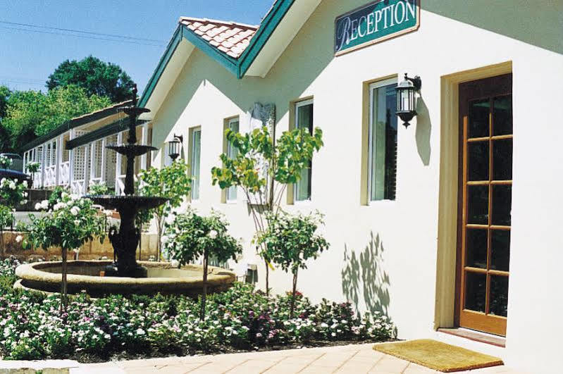 Higgins Lane Motel Маргарет-Ривер Экстерьер фото